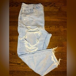American Eagle Curvy Mom Jean - Size 18